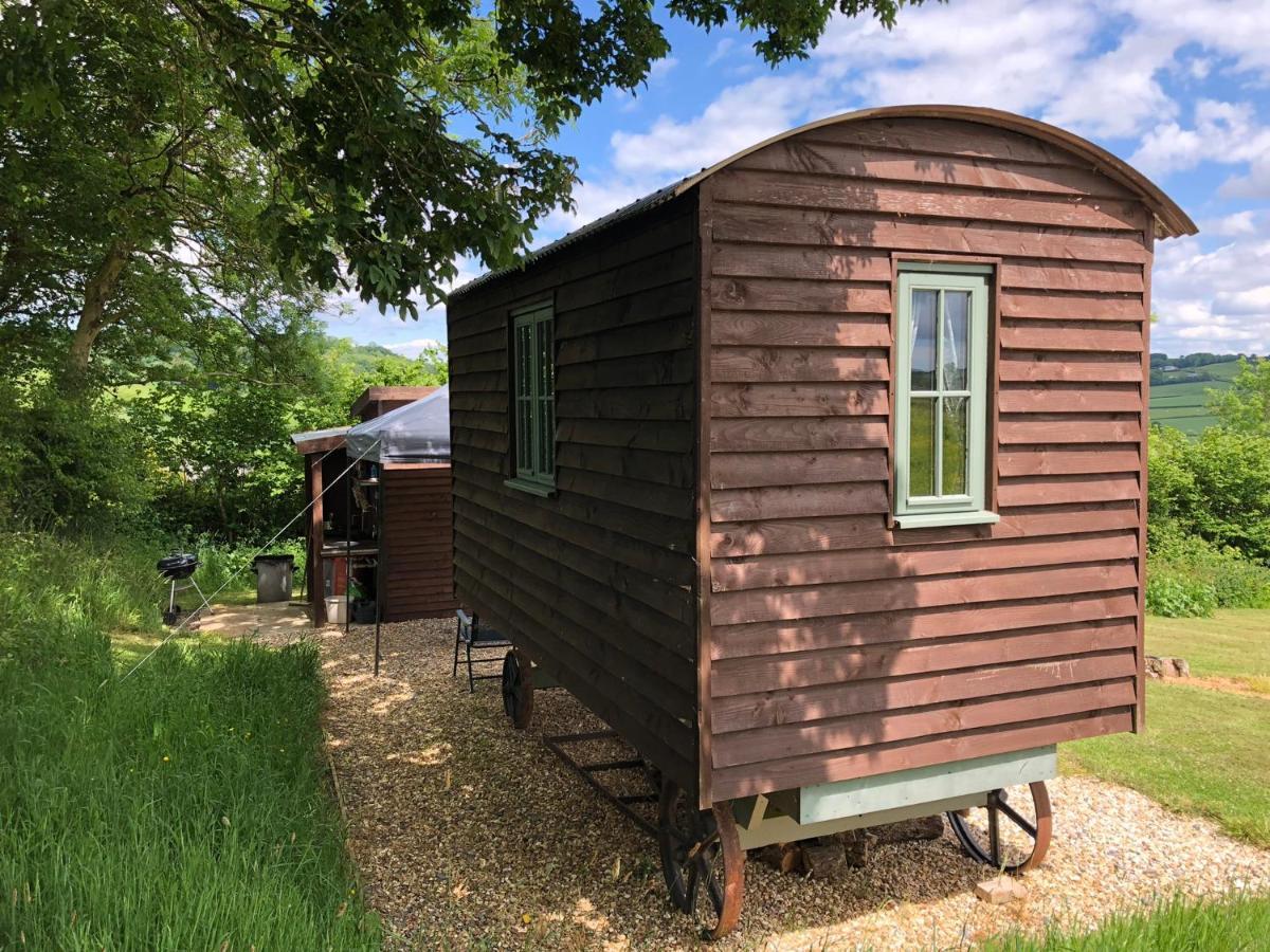 The Shepherds Hut At The Shippen, Tiphayes Honiton Zewnętrze zdjęcie